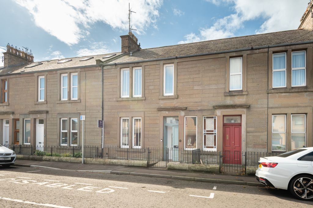 Property photo 1 of 30