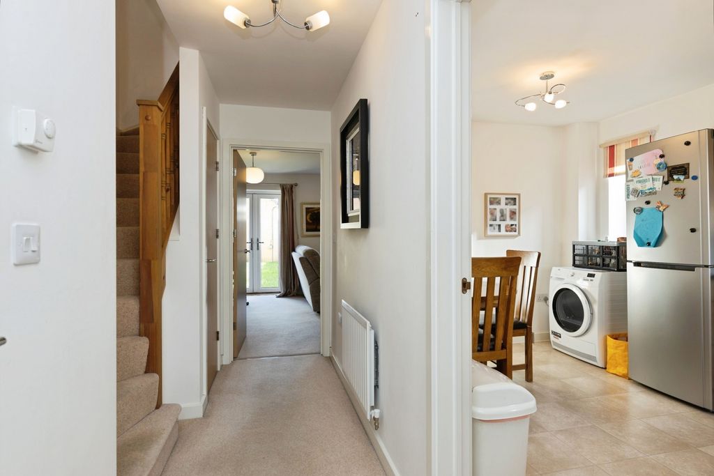 Property photo 3 of 19 Pbox-Img.Jpg