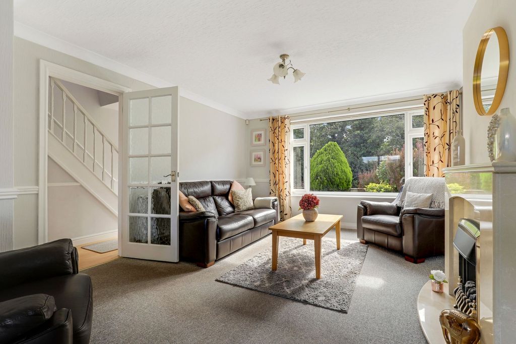 Property photo 2 of 19