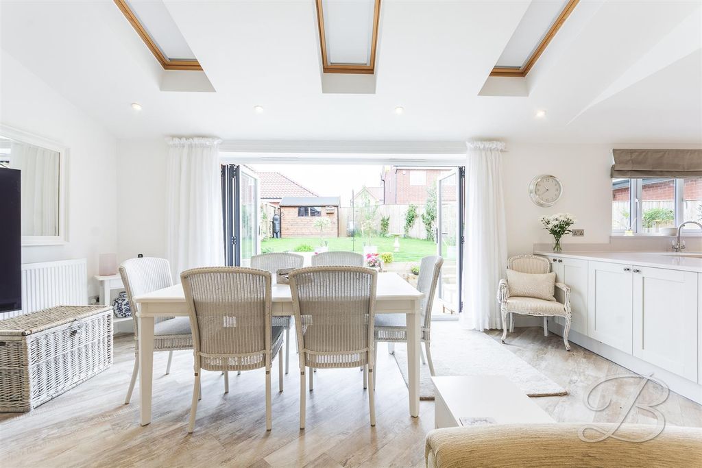 Property photo 3 of 51 CC14.Jpg