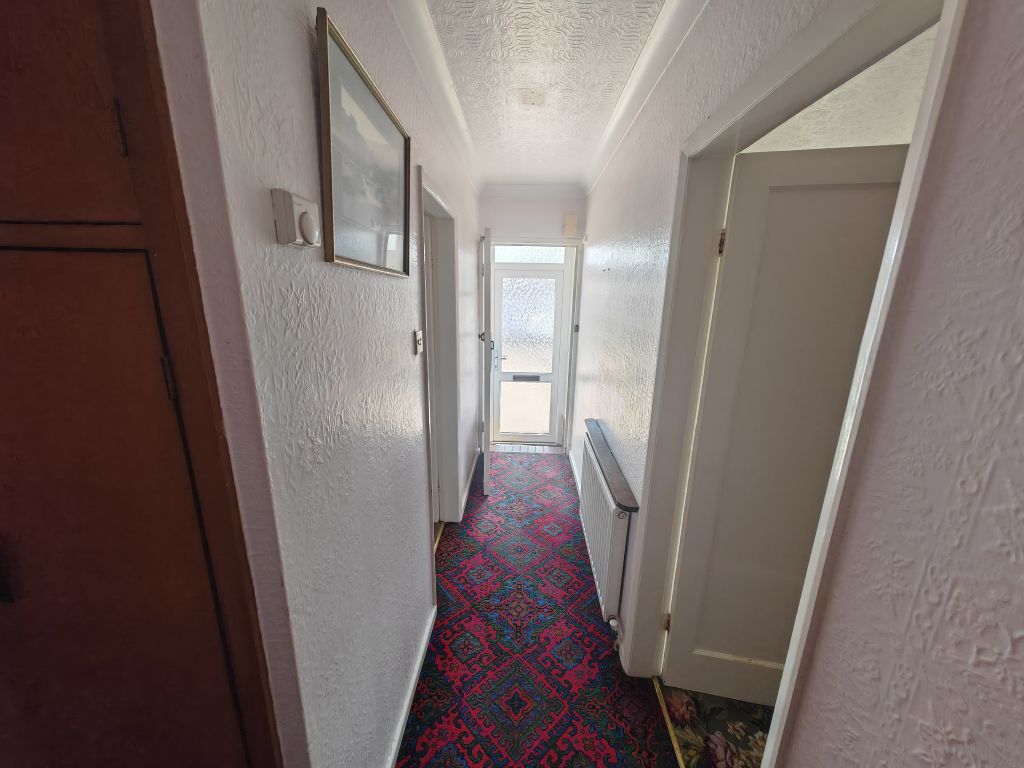 Property photo 2 of 23 Entrance Hallway