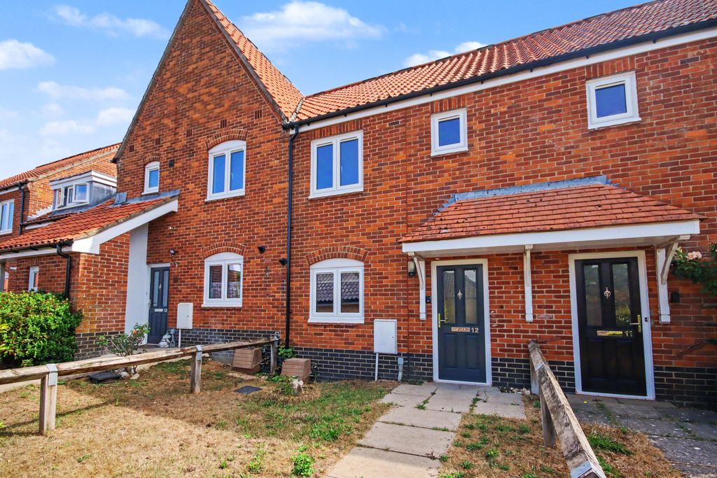 Property photo 1 of 17 12 Kestrel Close, Swaffham, Norfolk, Pe37 8Hj