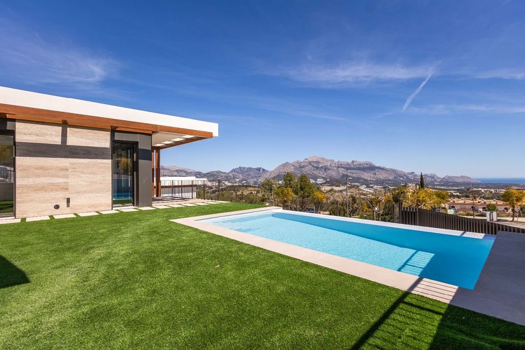 Property photo 1 of 38 Modern Villas With Sea Views In An Exclusive, Quiet Development In Polop, Alicante