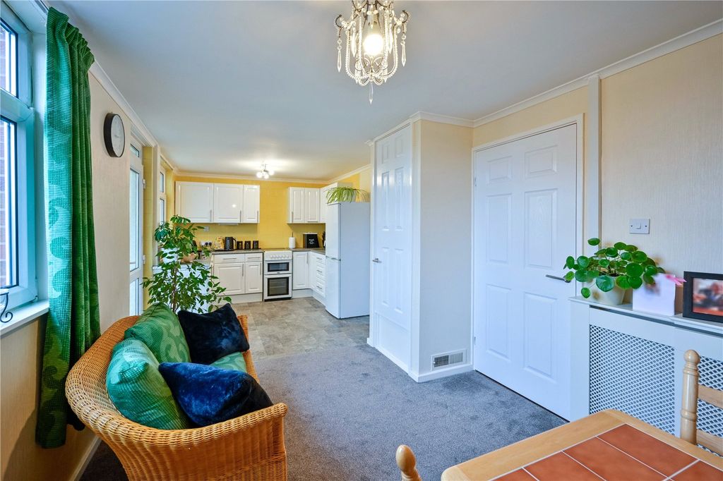 Property photo 2 of 21 Picture No. 04