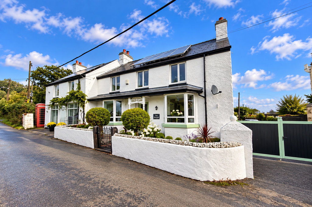 Property photo 1 of 51