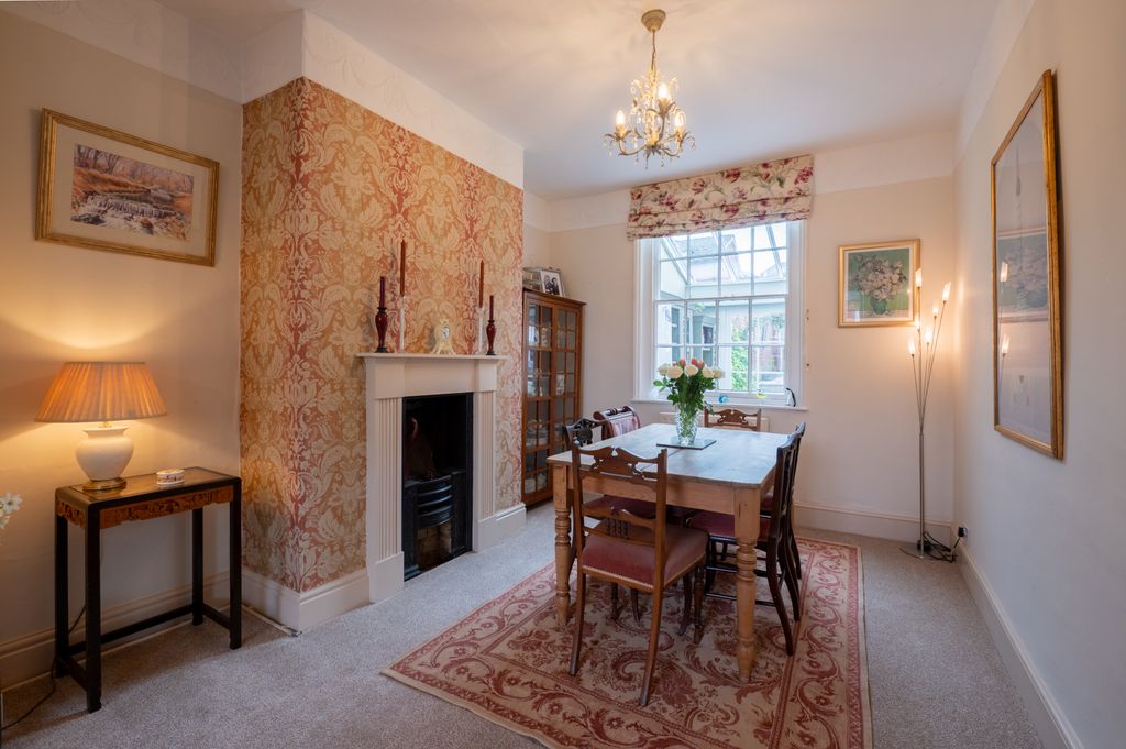 Property photo 3 of 24 Dining Room