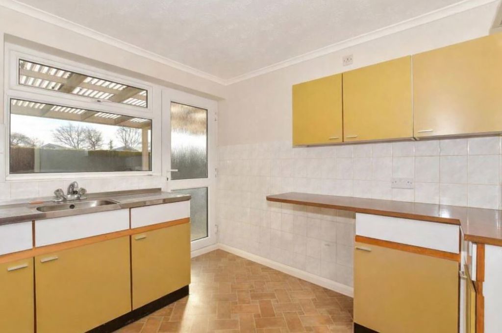 Property photo 2 of 10 Photo 2