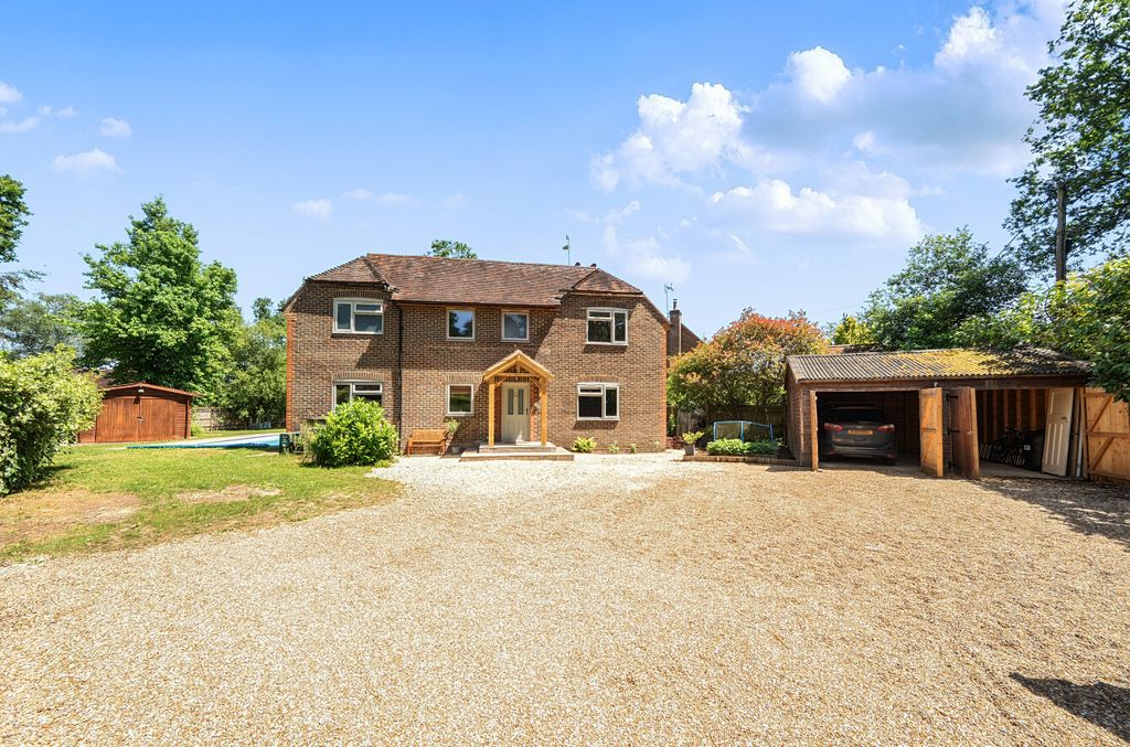 Property photo 3 of 18 1481750-3-6A3Bef8...
