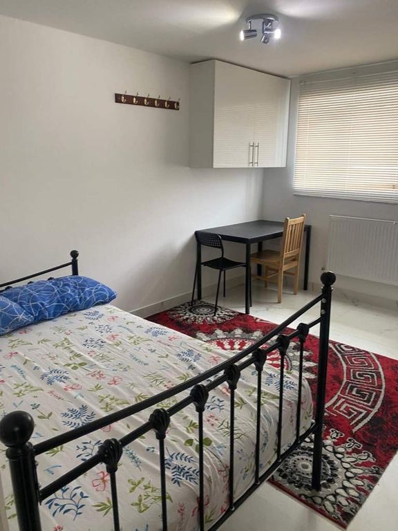 Property photo 1 of 4