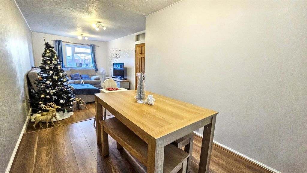 Property photo 3 of 18 20251202_141247.Jpg