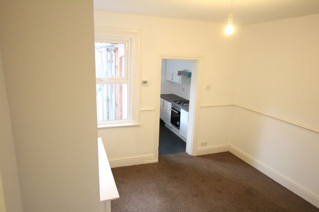 Property photo 2 of 8 Img_7005