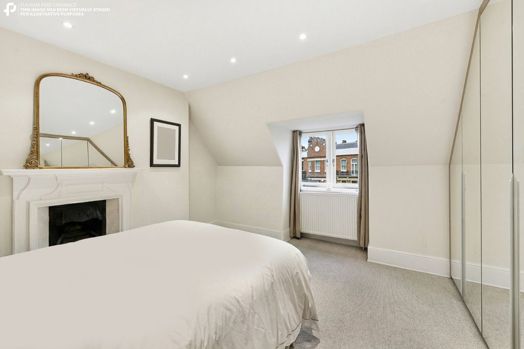 Property photo 3 of 13