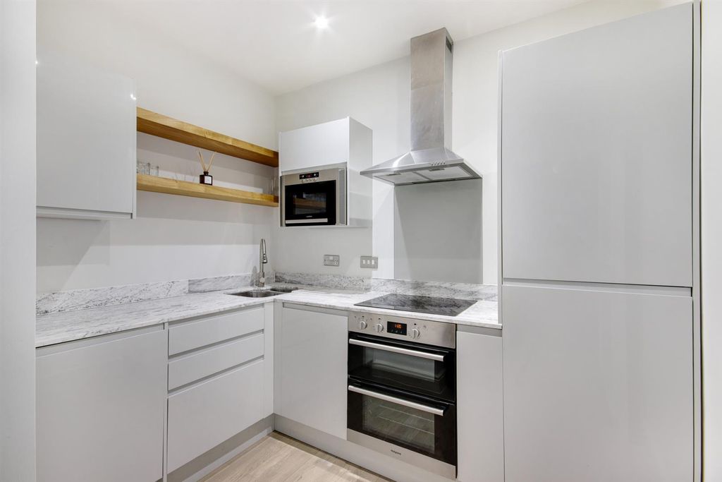 Property photo 2 of 7 53333_008.Jpg