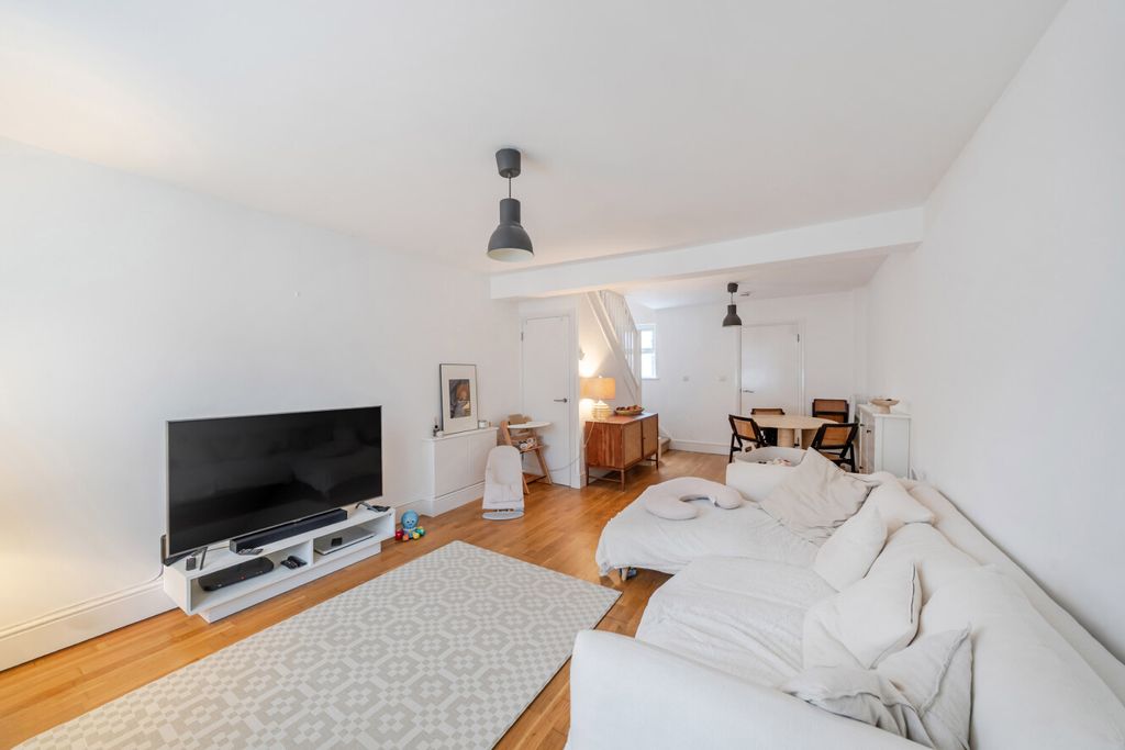 Property photo 3 of 13 1402185-12-696E02...