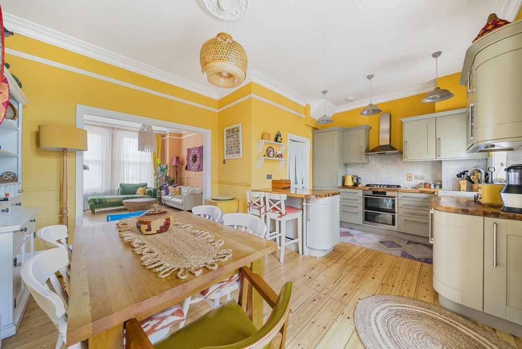 Property photo 2 of 14 1162317 (3)