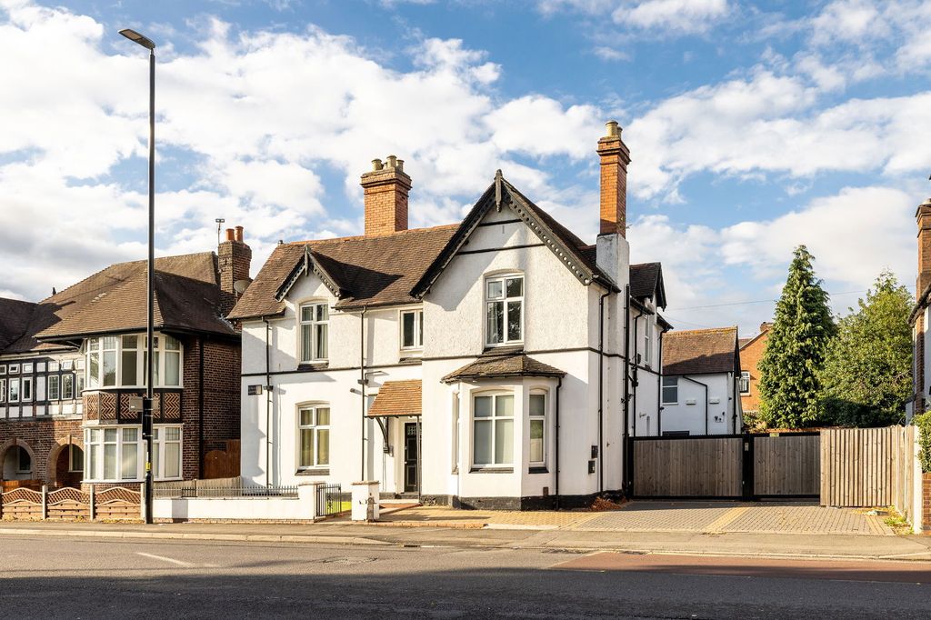 Property photo 1 of 48