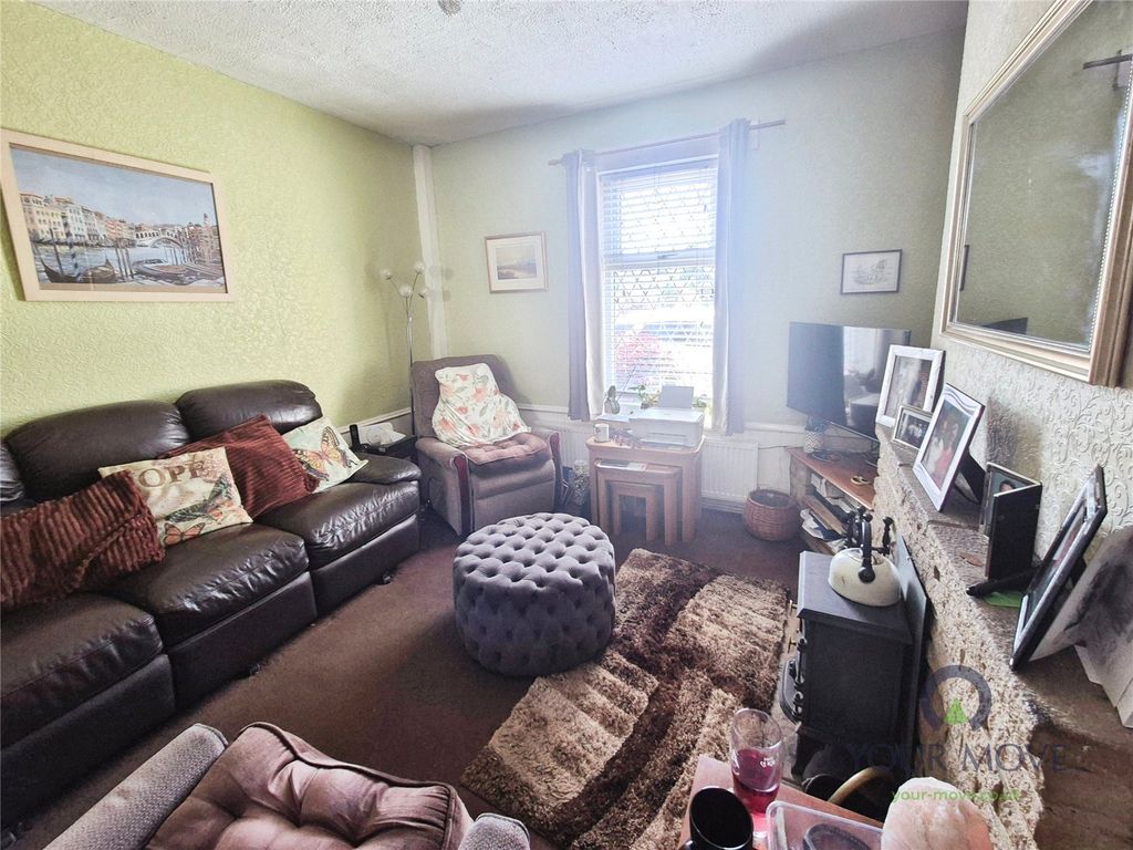 Property photo 2 of 19 Living Room