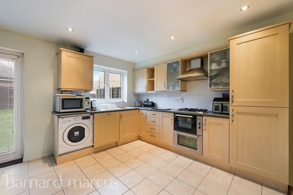 Property photo 3 of 13