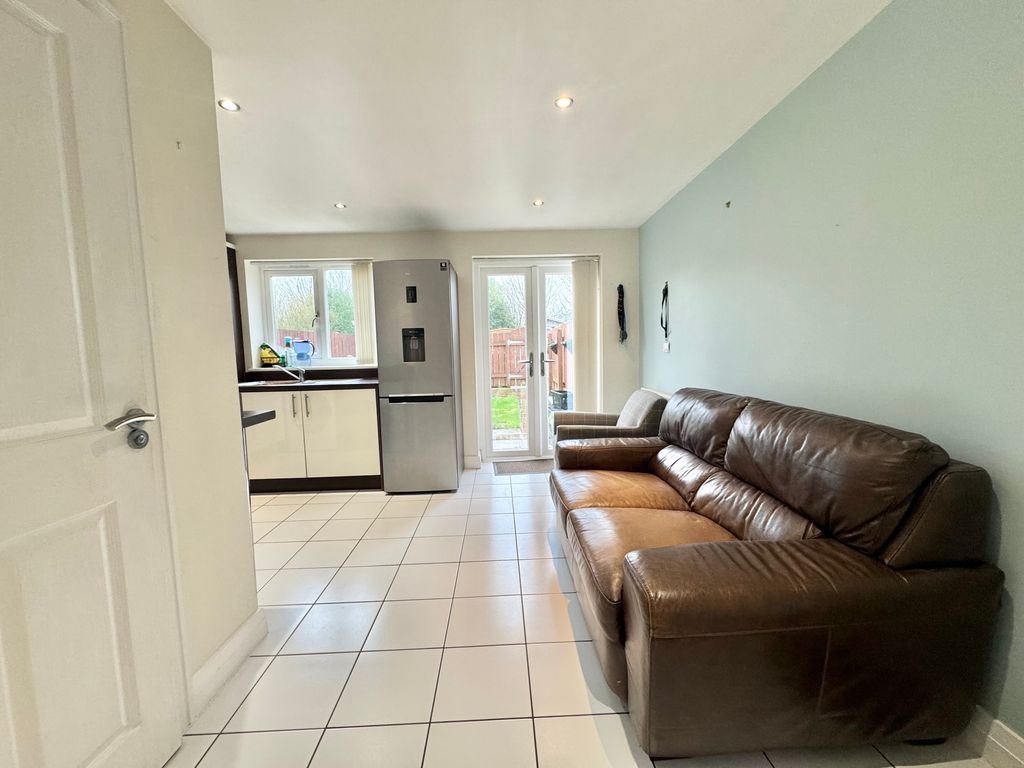 Property photo 2 of 9 Annex