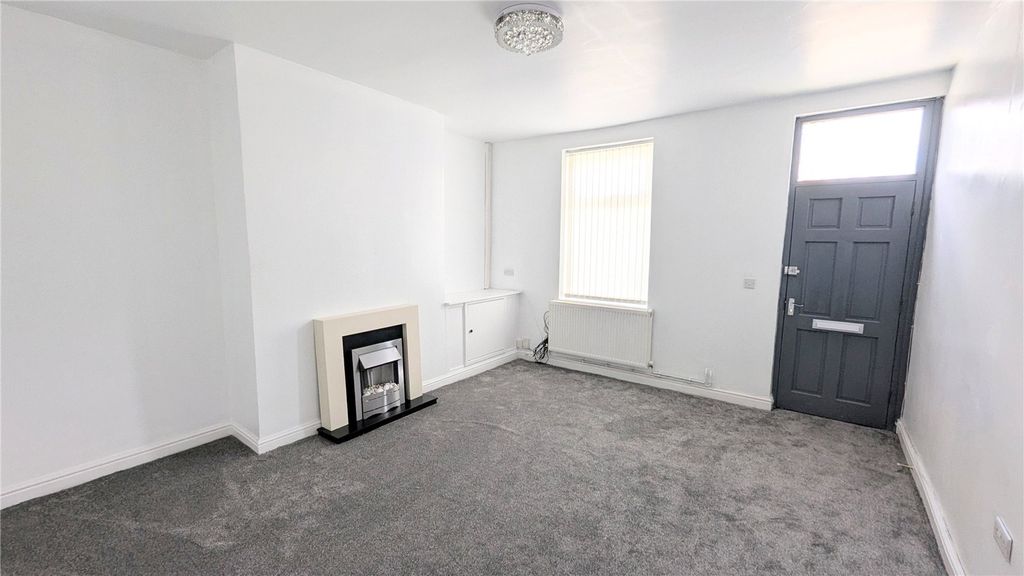 Property photo 3 of 5 Picture No. 12