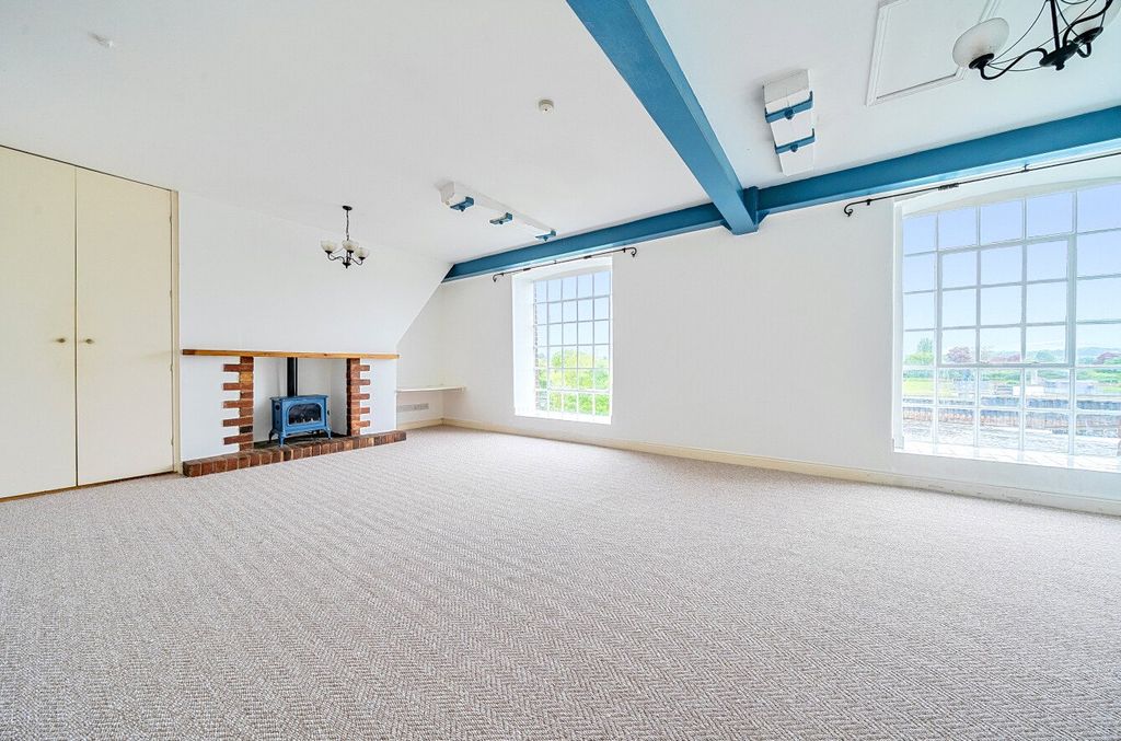 Property photo 2 of 9 Open Plan Living