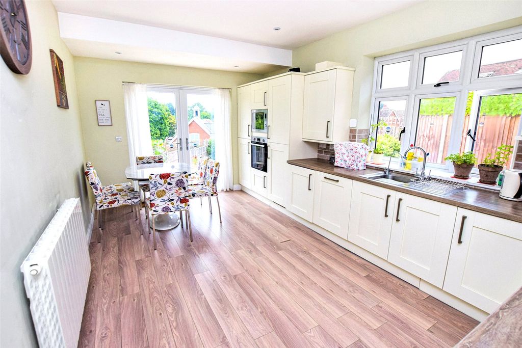 Property photo 3 of 16 Picture No. 03