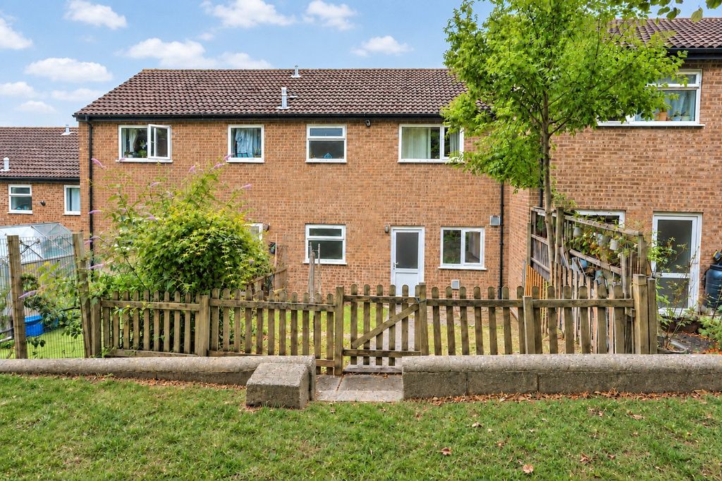 Property photo 1 of 11 Picture No. 16