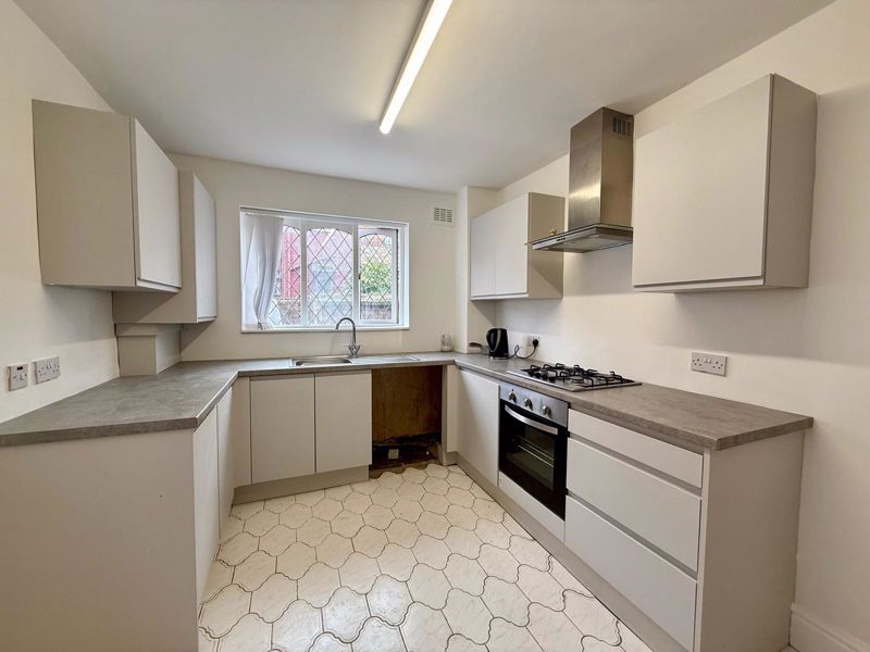 Property photo 2 of 12 Photo 8