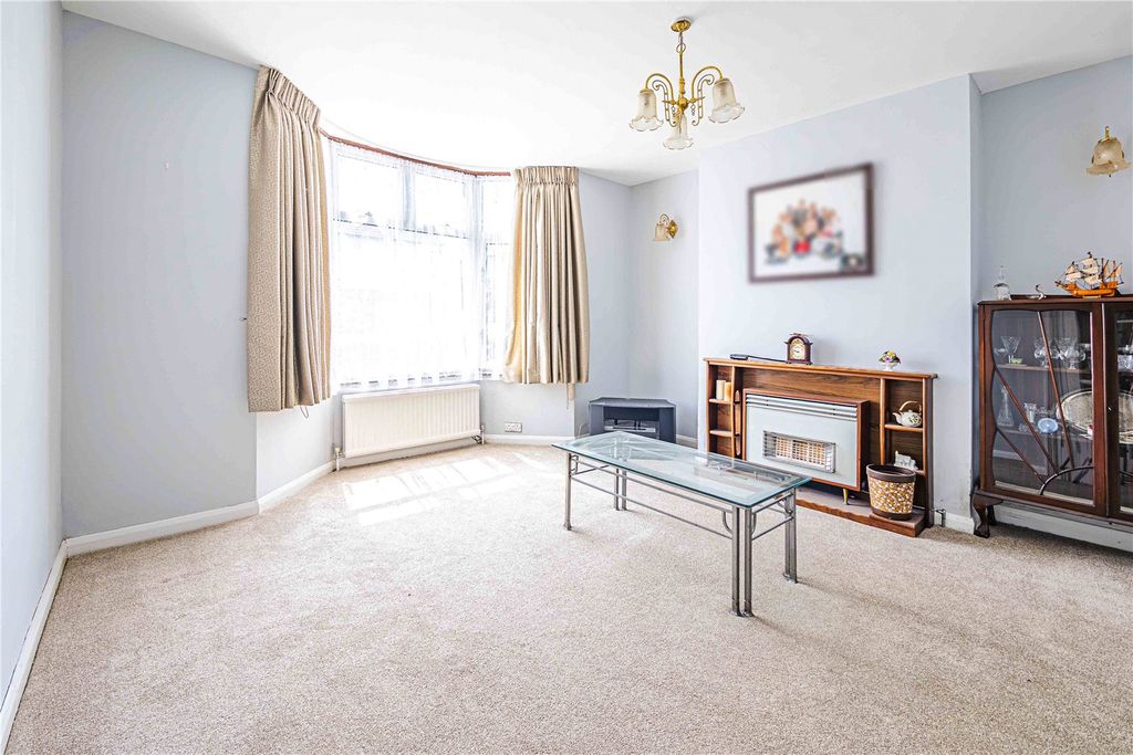 Property photo 2 of 12 Picture No. 53
