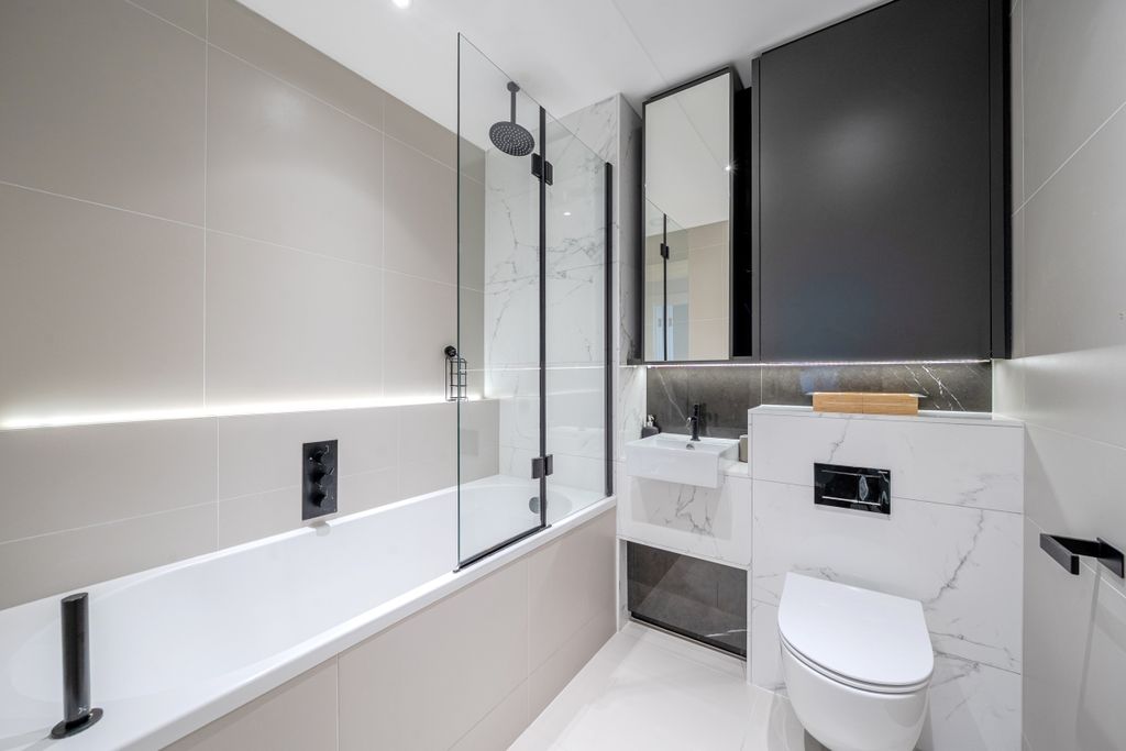 Property photo 3 of 11 1355192-15-68c9B4...