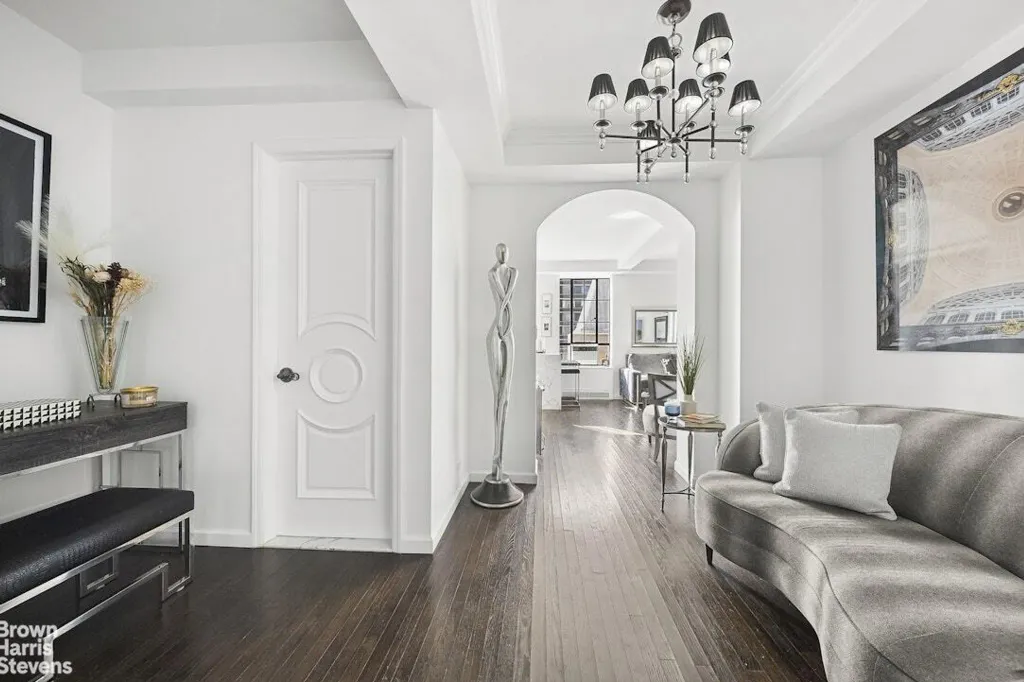 Property photo 2 of 12 <Alttext/>
