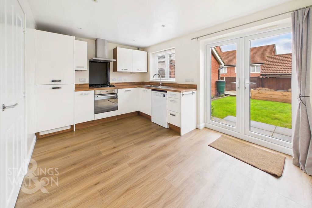 Property photo 3 of 20