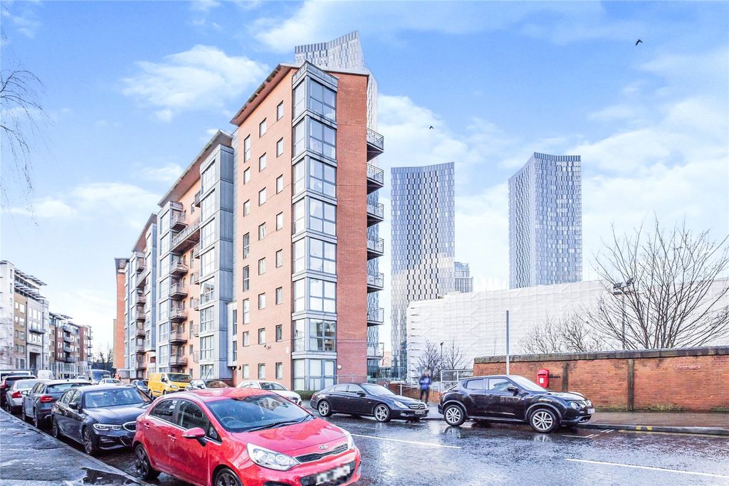 Property photo 1 of 11 External