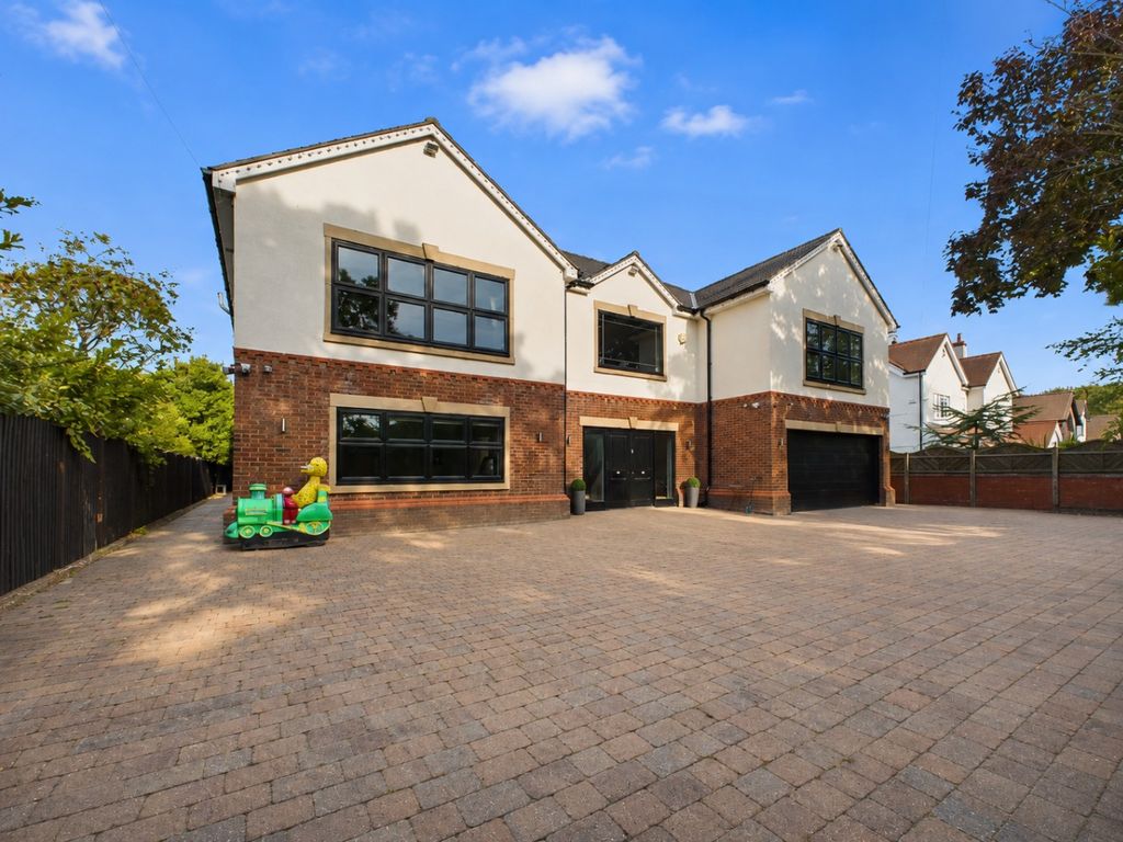 Property photo 2 of 28 5383451