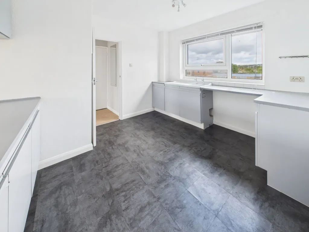 Property photo 3 of 10 Cam05201G0-Pr0087-Still012_1756998932498