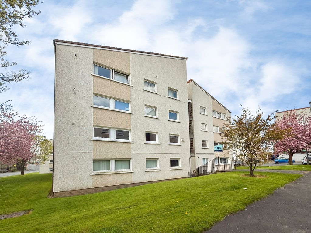 Property photo 1 of 17 External