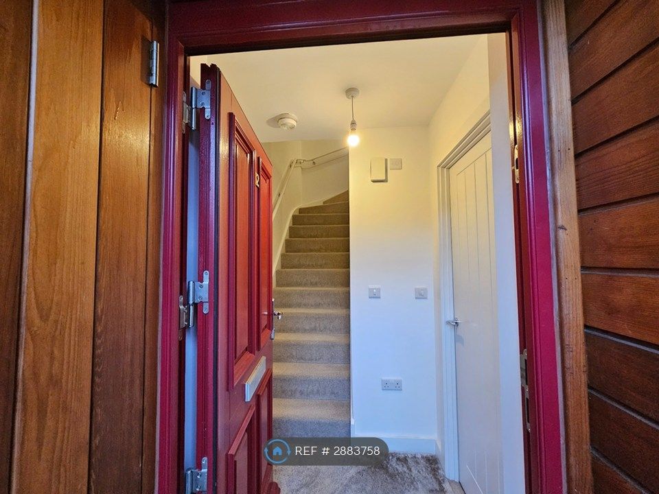 Property photo 2 of 12 Entrance
