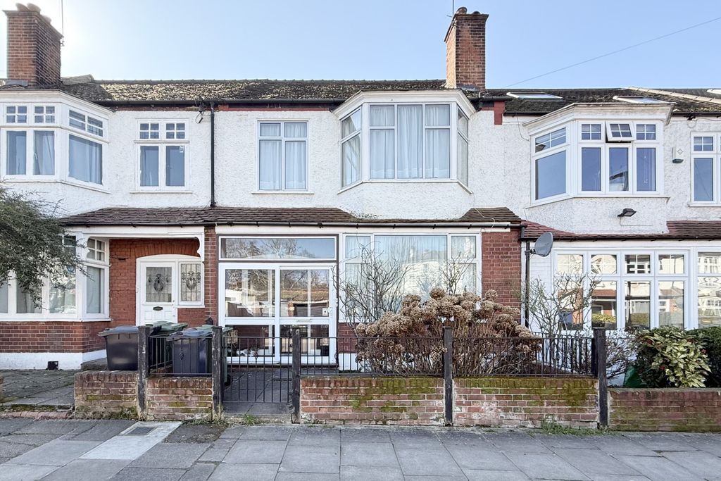 Property photo 1 of 17 1