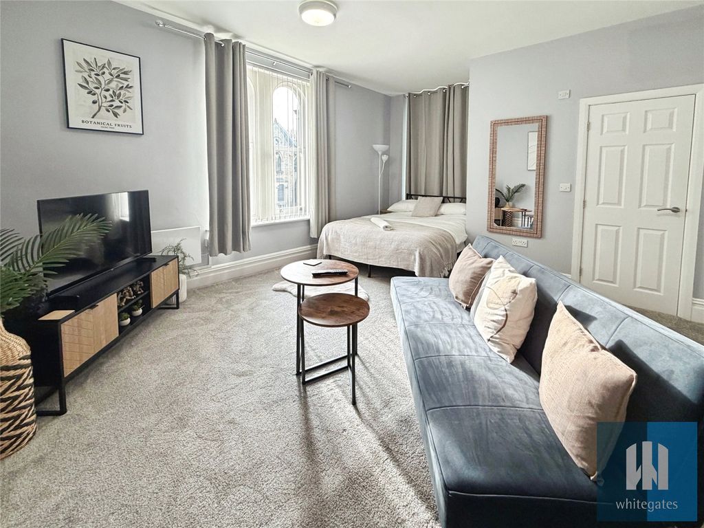 Property photo 2 of 10 Picture No. 22