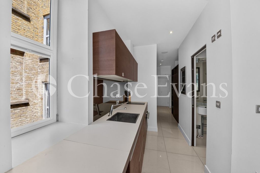 Property photo 2 of 11 Kitchen