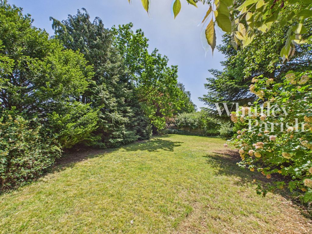 Property photo 2 of 20