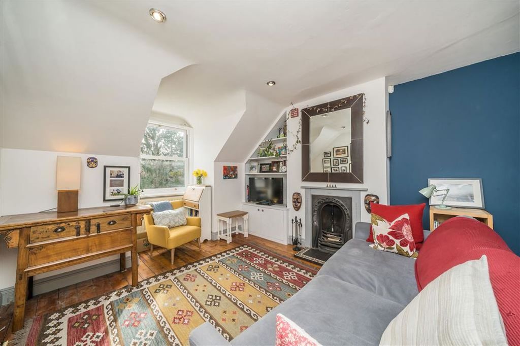 Property photo 2 of 5