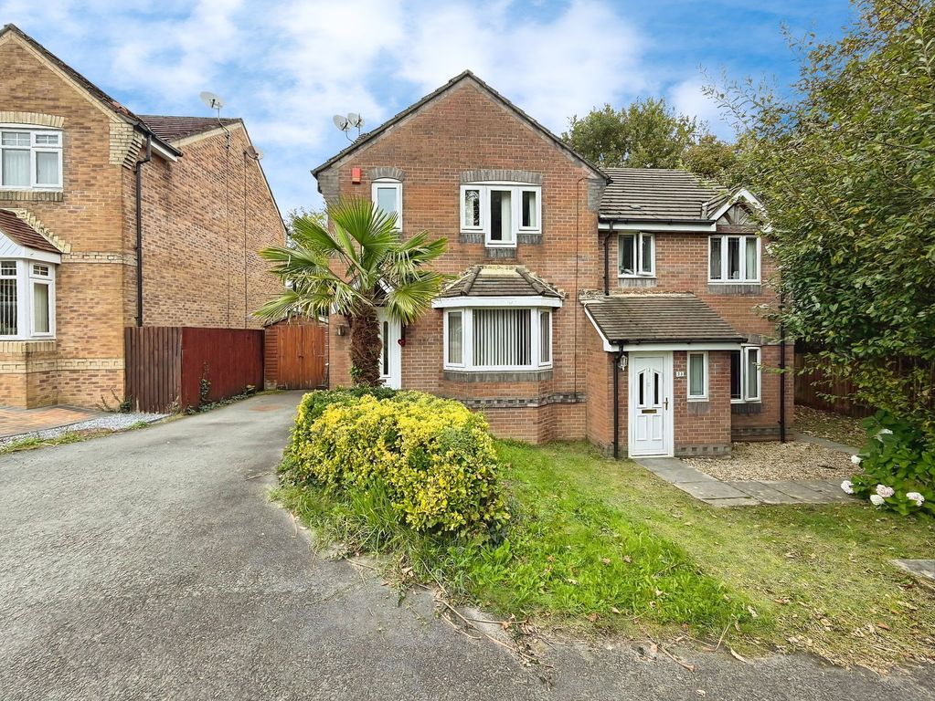 Property photo 2 of 25
