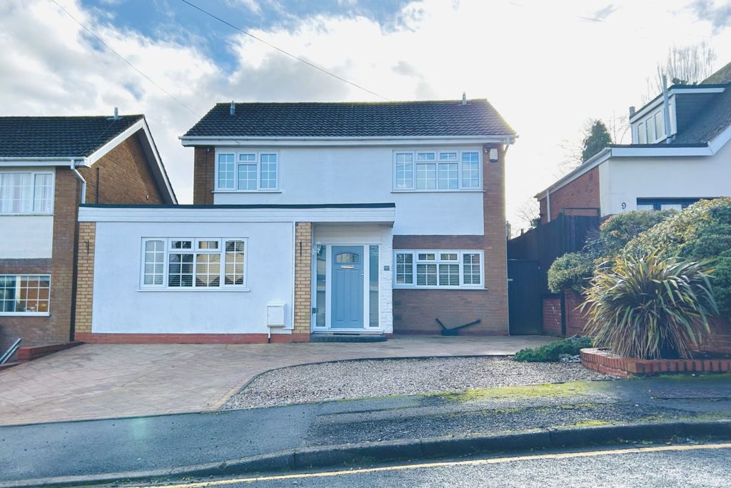 Property photo 2 of 23