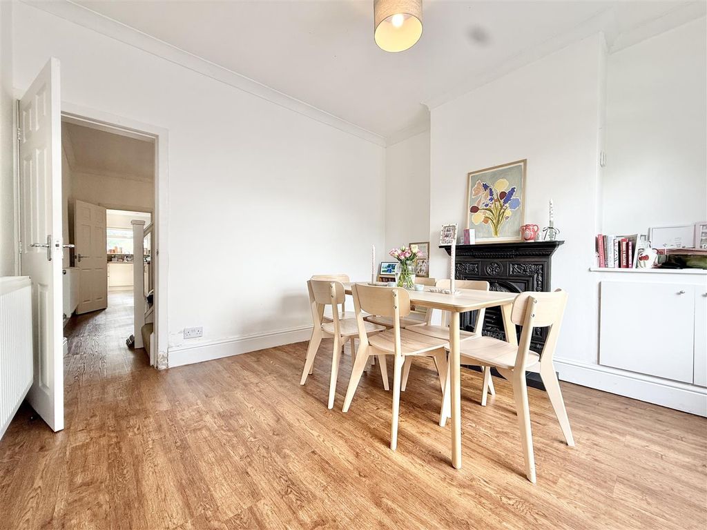 Property photo 3 of 10 Img_1259.Jpg