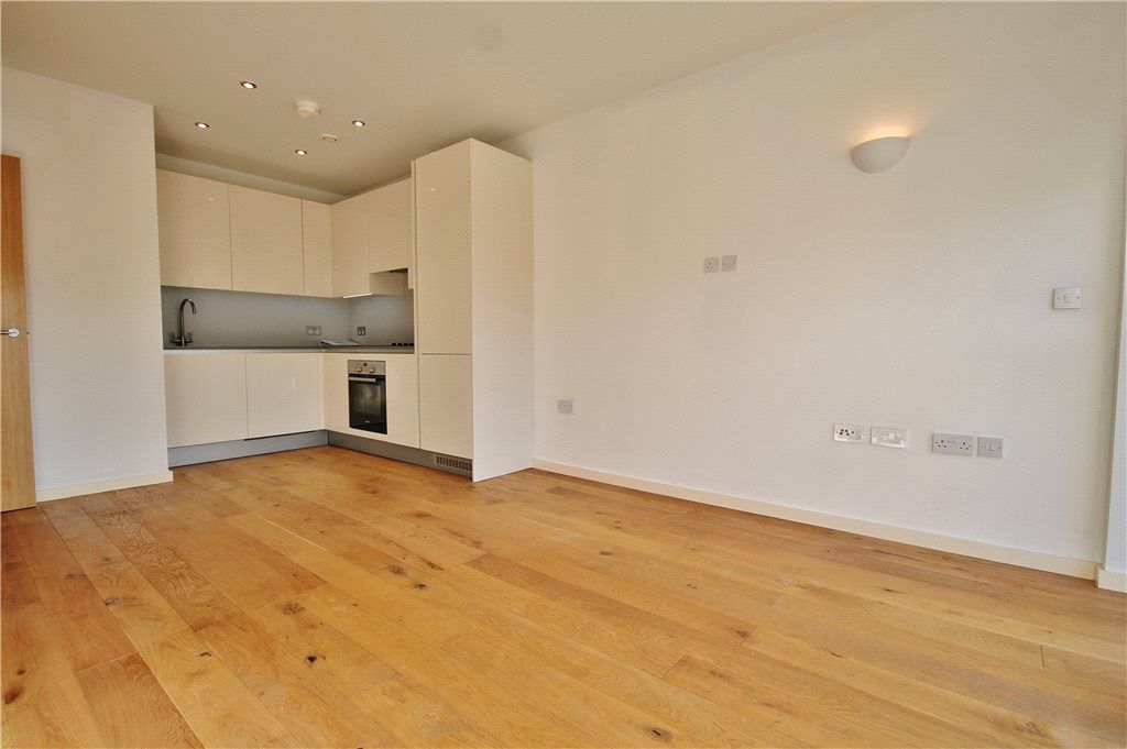 Property photo 1 of 9 Kitchen/Living Room
