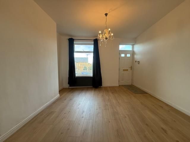 Property photo 2 of 9 Living Room