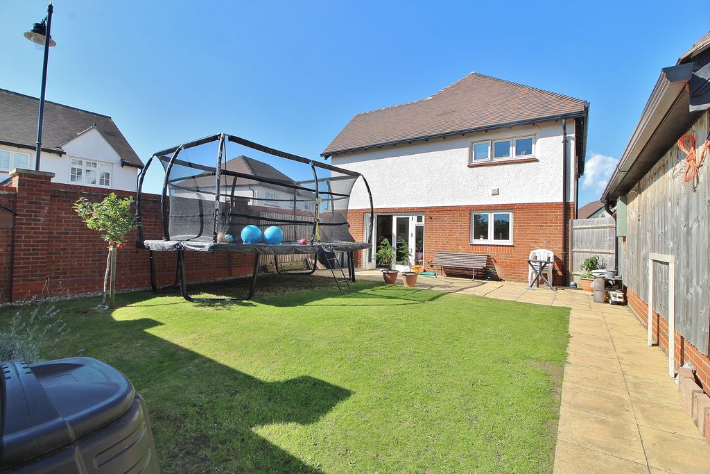 Property photo 3 of 16