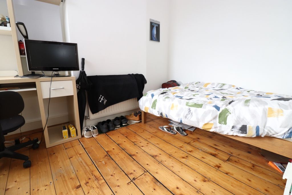 Property photo 3 of 7