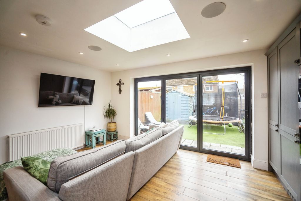 Property photo 2 of 15